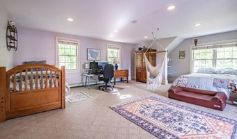 71 Brook Rd, Falmouth, ME 04105
