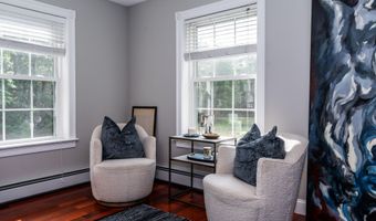 20 Babbidge Rd, Falmouth, ME 04105