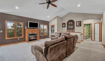 596 Vaughn Trl, Akron, OH 44319