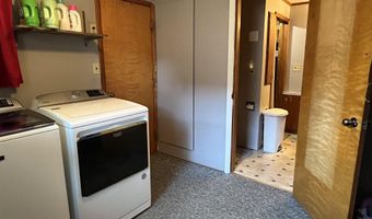 521 S 2nd St, Albia, IA 52531