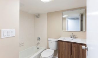 32 KELLY Pkwy, Bayonne, NJ 07002