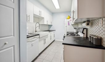 21 SILVERWOOD Cir #4, Annapolis, MD 21403