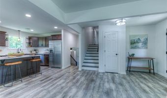 1063 Rolling Meadows Ct, Bartlesville, OK 74006