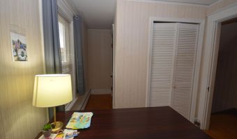 744 Hammond St, Bangor, ME 04401