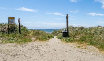 300 N PACIFIC St 54, Rockaway Beach, OR 97136