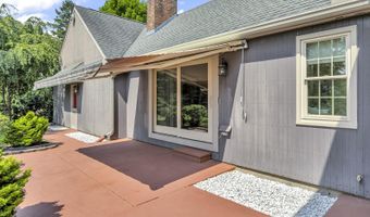 1780 Williamsburg Dr, Adrian, MI 49221