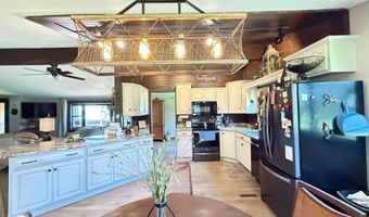 244 W Christenson Ave, Appleton, MN 56208