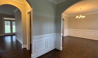 108 Hackamore Ln, Camden, SC 29020