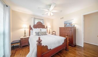 1507 Dicken Dr, Ann Arbor, MI 48103