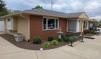 305 E 38th St, Anderson, IN 46013