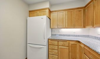 983 Golden Aspen Pl, Ashland, OR 97520