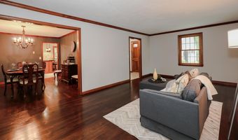 36 Old Farm Rd, Bedford, NH 03110
