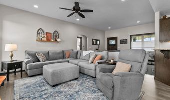 2712 W FALLEN OAK Dr, Appleton, WI 54913