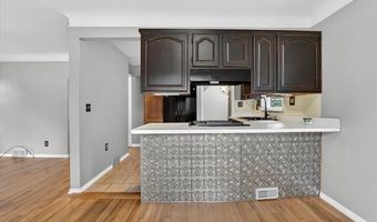 15861 Anne Ave, Allen Park, MI 48101