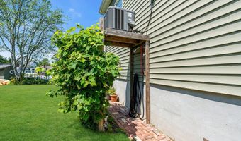 65 N Island Rd, Bayville, NJ 08721