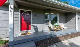 511 Edgewood Ave, Augusta, KS 67010