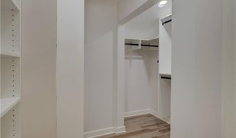 3 Tyler Point Rd, Barrington, RI 02806