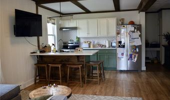 88 Maple Ave, Barrington, RI 02806