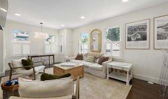 8 Cross St 1, Newport, RI 02840