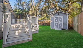 137 Winsor Rd, Beaufort, SC 29906