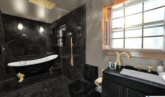 1298 DAVIS ACRES Dr, Alpine, AL 35014