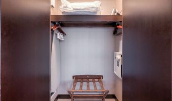 2600 W Harmon Ave 53020, Las Vegas, NV 89158