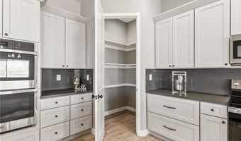 2345 Raven Ct, Bullhead City, AZ 86442