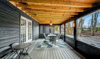 111 Elm Dr, Blakeslee, PA 18610