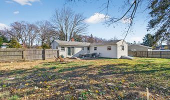 5 Robin Ln, Clinton, CT 06413