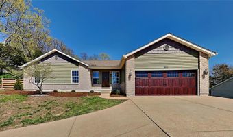 3564 Imperial Hills Dr, Imperial, MO 63052