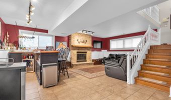 168 Tree Line Dr, Antioch, IL 60002