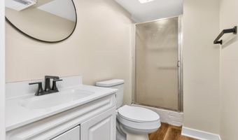 606 1st Ave S, Altoona, IA 50009