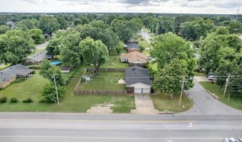 2406 SE 15Th St, Bentonville, AR 72712