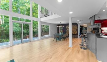 6829 LITTLE RIVER Tpke, Annandale, VA 22003