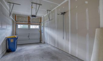 21 STARFIRE Ct, Dover, DE 19901