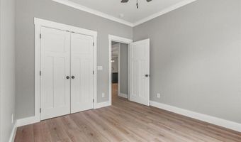 305 Shadows Lawn Dr, Athens, TN 37303