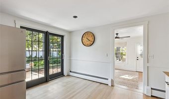 15 Birchwood Dr, Cumberland, RI 02864