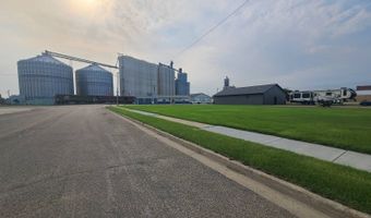 302 3rd St W, Bottineau, ND 58318