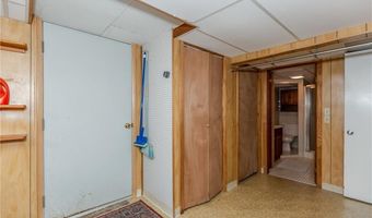71 Clarence St, Cranston, RI 02910