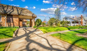 247 4TH St, Athena, OR 97813