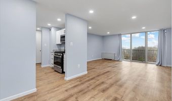 4520 KING St 601, Alexandria, VA 22302