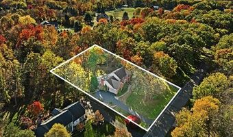 351 Heritage Dr, Addison, MI 48381