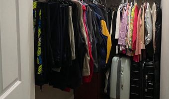 15612 EVERGLADE Ln 401, Bowie, MD 20716