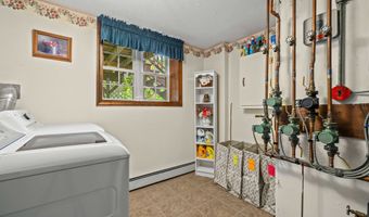 2 Marion Ln, Canterbury, CT 06331