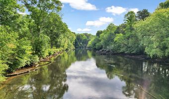 176 Rivers Edge Ln, Benton, TN 37307
