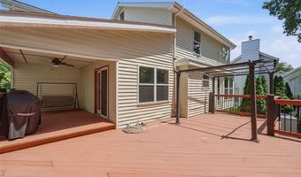 305 Oak Top Ct, Ballwin, MO 63021