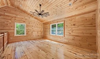 167 Apple Cove Rd, Banner Elk, NC 28604