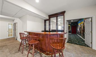 875 Cascades Dr, Aurora, OH 44202