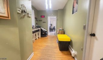 394 Cortlandt St, Belleville, NJ 07109