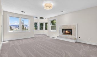 255 Scenic Dr, Ashland, OR 97520